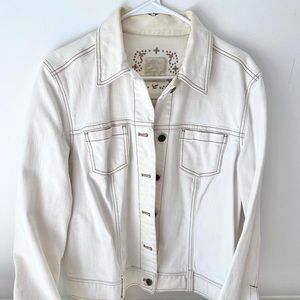 Off white jean jacket!